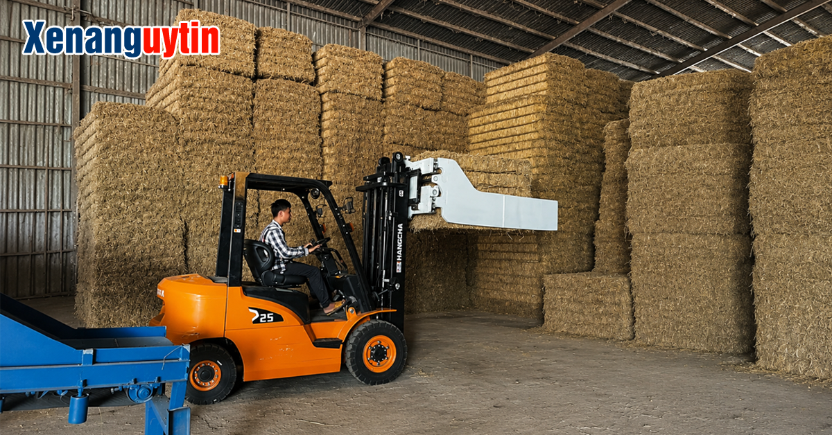 Ứng dụng xe nâng kẹp vuông