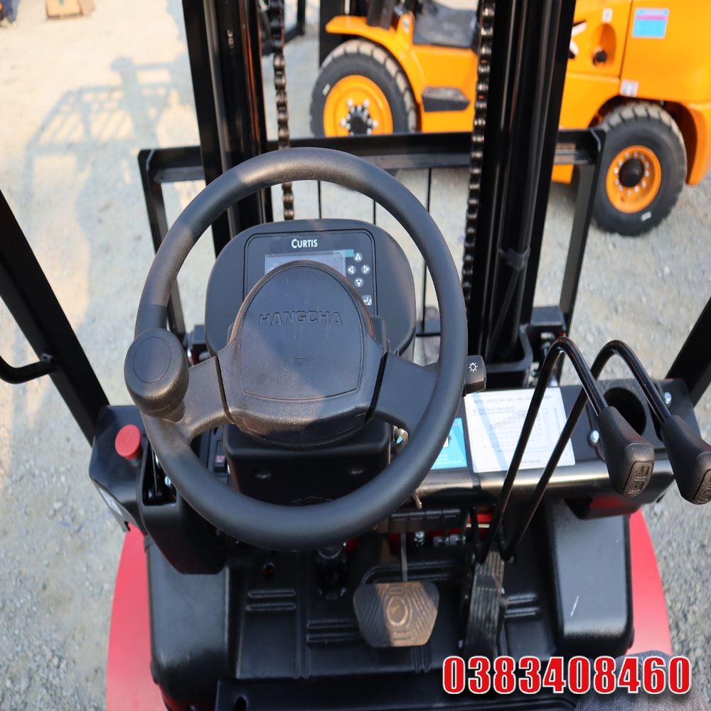 khoang điều khiển xe nâng điện 3 tấn khoang dieu khien xe nang dien 3 tan