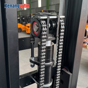 Cận cảnh khung chui container