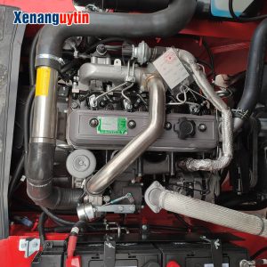 Khoang động cơ xe nâng dầu 5 tấn