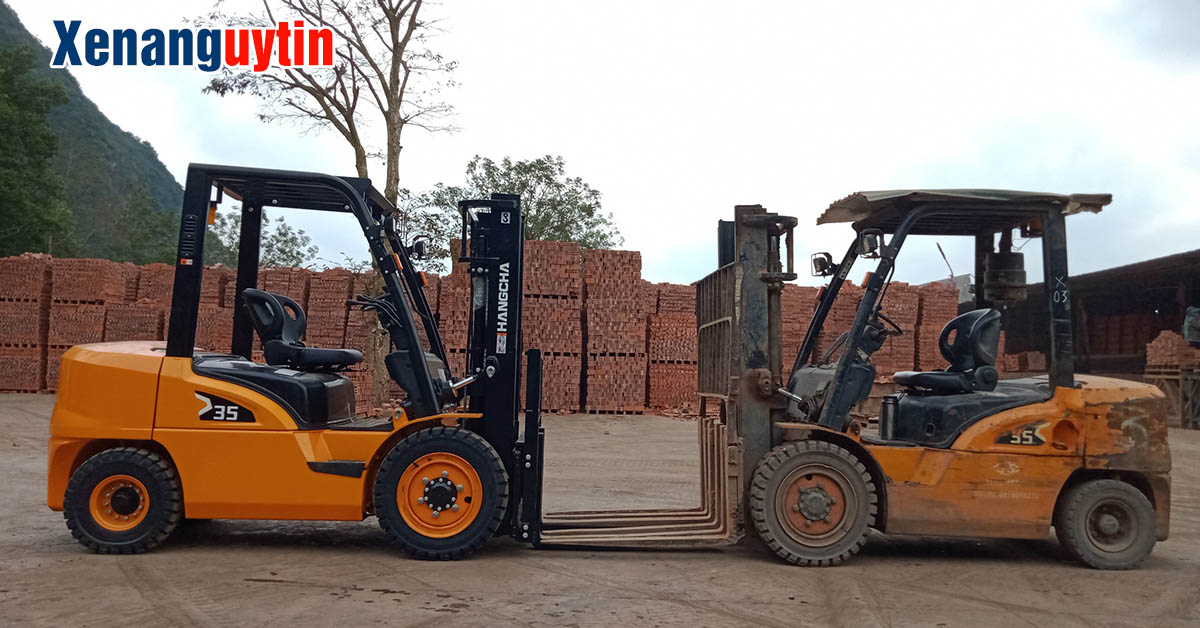Khách hàng mua thêm xe nâng dầu 3.5 tấn