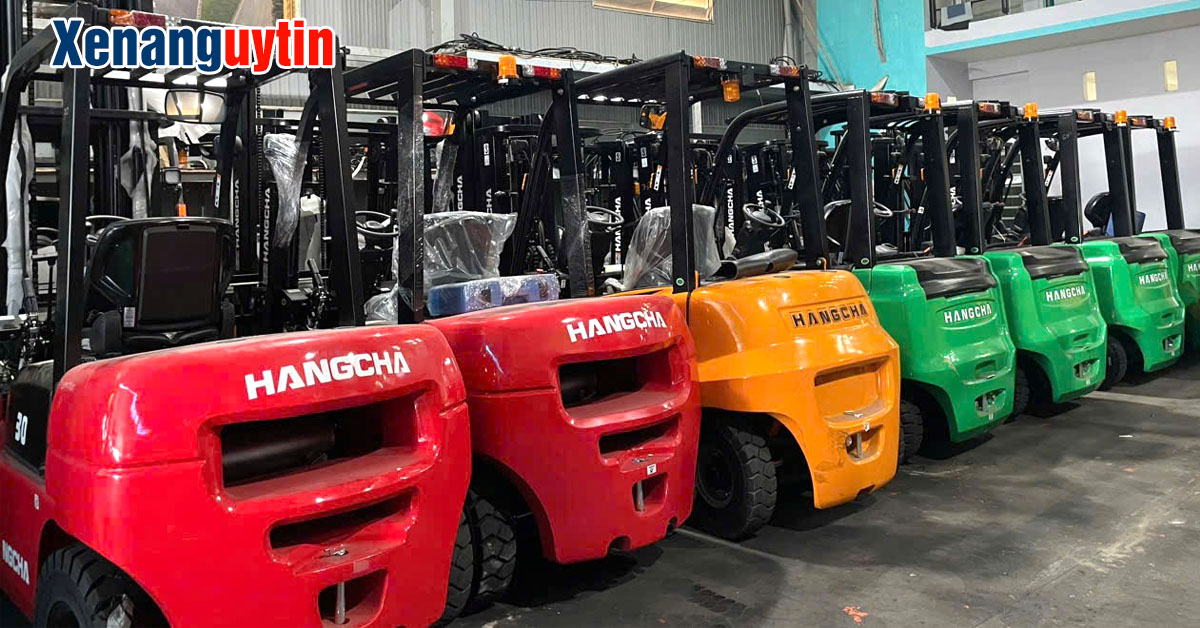 Kho xe nâng dầu 2 tấn