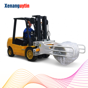 xe nâng kẹp mút xốp kẹp xốp cuộn