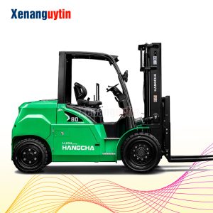 Mặt hông xe nâng điện 8 tấn