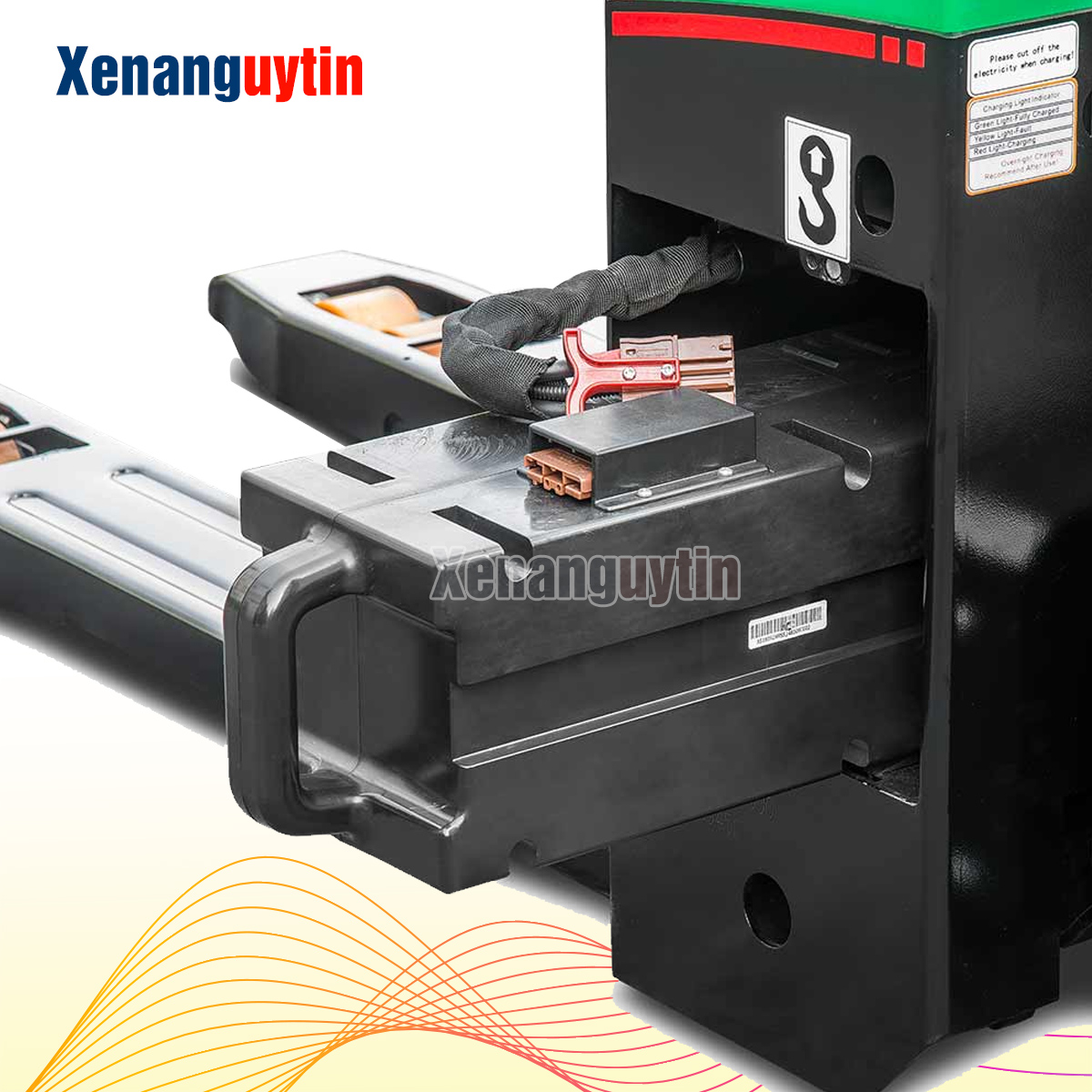 Khoang pin của xe nâng tay điện thấp 1.5 tấn Khoang pin của xe nâng tay điện thấp 1.5 tấn